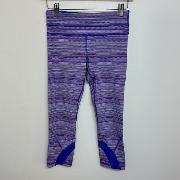 Lululemon Run: Inspire Crop II All Luxtreme Space Dye Twist Iris Flower Size 4 - Picture 2 of 5